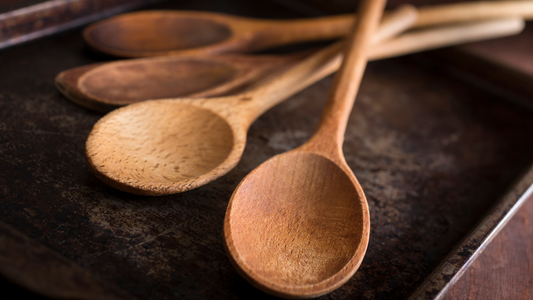 Cuidando tu Cocina: La Importancia de Desinfectar Utensilios de Madera